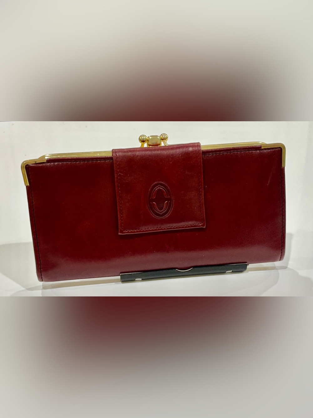 Vintage Buxton Heiress Burgundy Leather Kiss-lock Clutch Wallet with Gold Trim